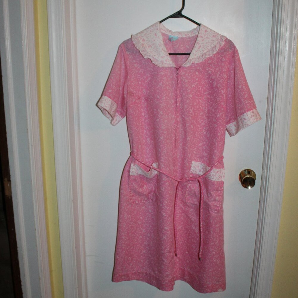 Vintage Zip and Dash pink and white house dress - X-Large